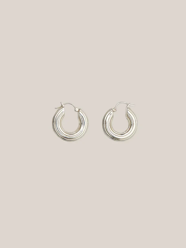 MALAIKARAISS Groove Hoops<< Earrings